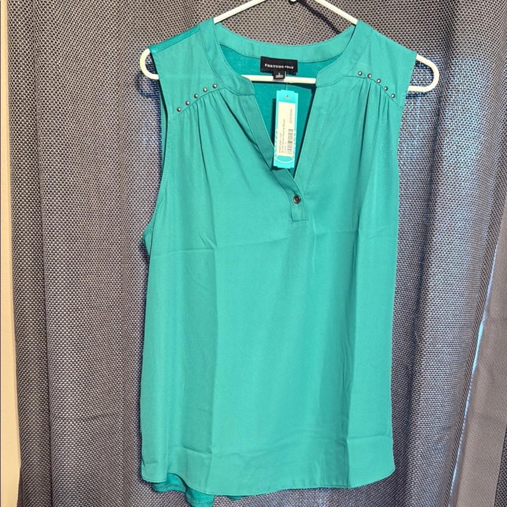 Green Smocked Buttoned Blouse